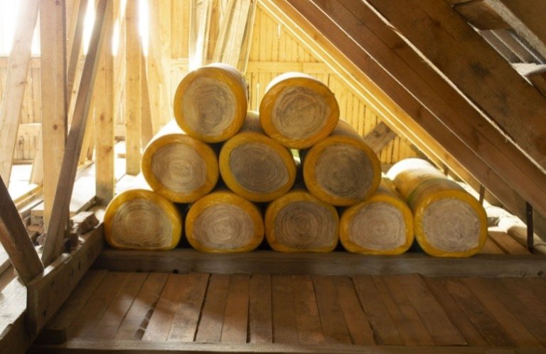 Materiały ociepleniowe na poddaszu